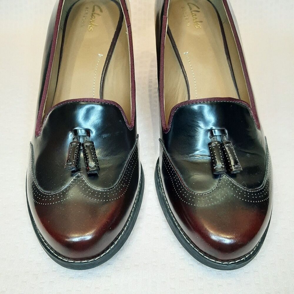 Clarks Artisan Pumps Black Red Women Size 9 Tarah Rosie Block Heel Shoes Tassel - Picture 2 of 7